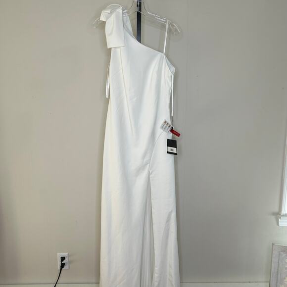 Ieena‎ Mac Duggal Gown- size 10- white one shoulder bow detail thigh slit - Picture 3 of 8